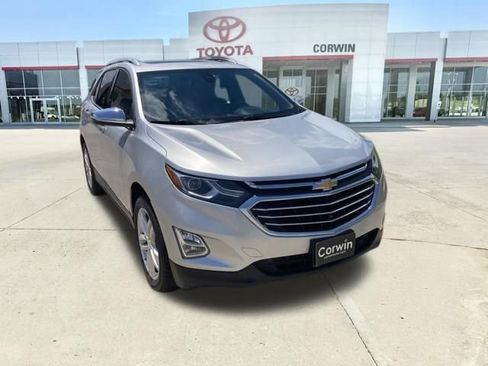Used 2021 Chevrolet Equinox Premier AWD/4WD image 2