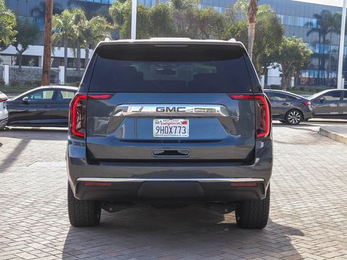 Used 2021 GMC Yukon SLT w/ SLT Luxury Plus Package image 8