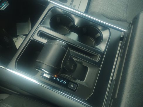 Used 2023 Ford F150 Lightning XLT image 28