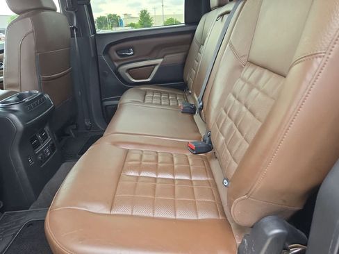 Used 2021 Nissan Titan Platinum Reserve AWD/4WD image 18