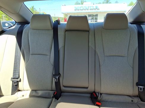 Certified 2023 Honda Accord EX image 19