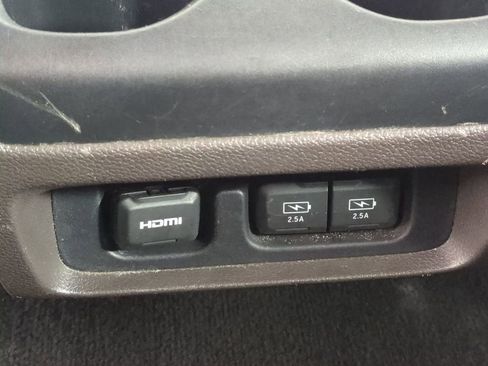 Used 2018 Honda Odyssey Elite image 18