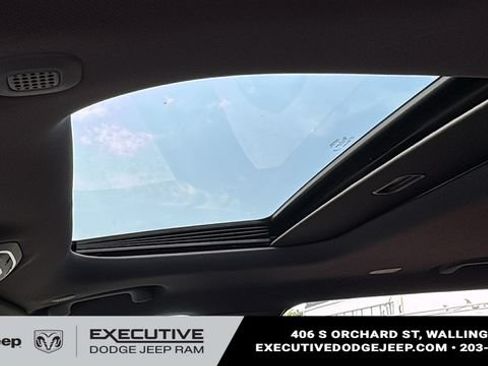 Used 2023 Jeep Grand Cherokee L Laredo AWD/4WD image 11