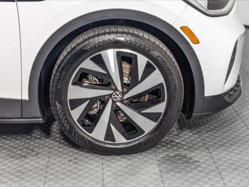 Used 2021 Volkswagen ID.4 Pro S w/ Gradient Package image 34
