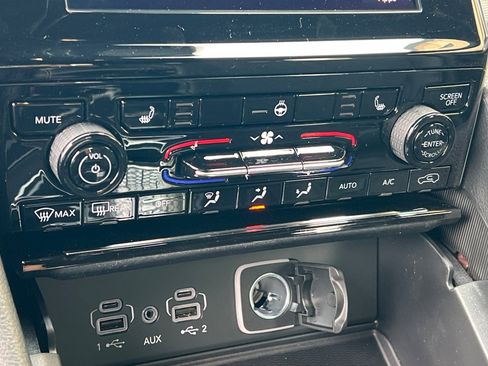 New 2025 Jeep Grand Cherokee Altitude image 20