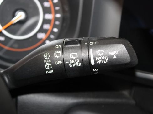 Used 2025 Jeep Wrangler Unlimited Sahara AWD/4WD image 39
