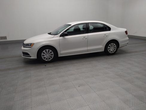 Used 2016 Volkswagen Jetta S image 2
