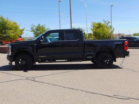 Used 2024 Ford F350 Lariat w/ Lariat Ultimate Package AWD/4WD image 7