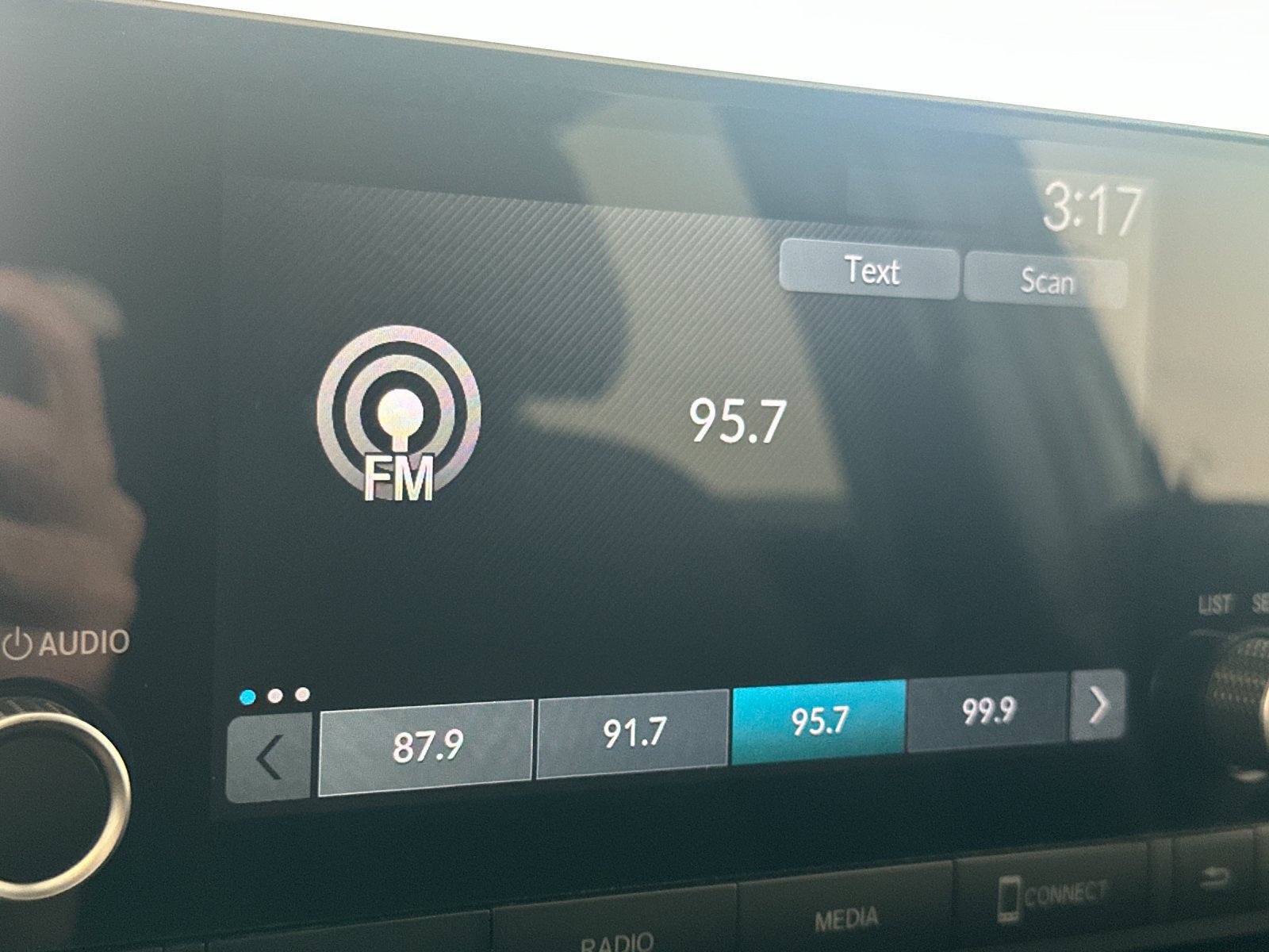 Used 2023 Honda HR-V Sport image 17