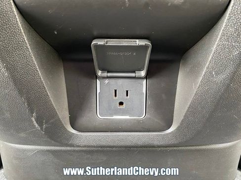 Used 2025 GMC Yukon Denali AWD/4WD image 54
