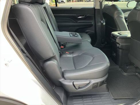 Certified 2025 Toyota Grand Highlander FWD image 35