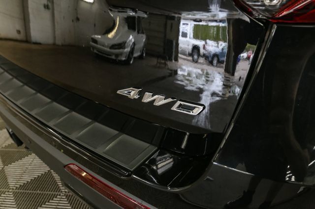 Used 2023 Ford Explorer ST-Line w/ Class IV Trailer Tow Package AWD/4WD image 10