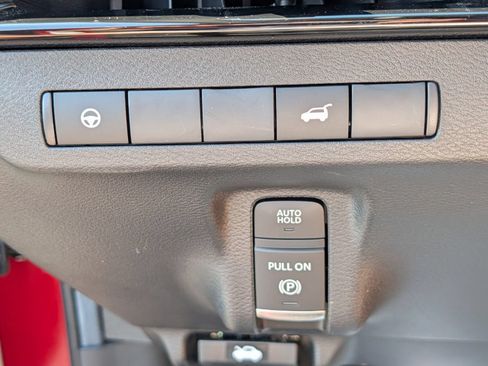Used 2025 Nissan Murano SV AWD/4WD image 10