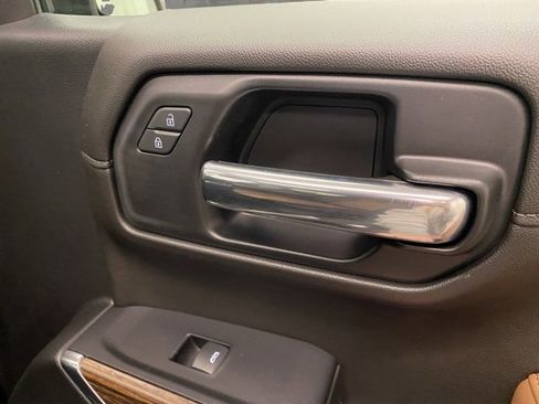 Used 2019 Chevrolet Silverado 1500 High Country image 21