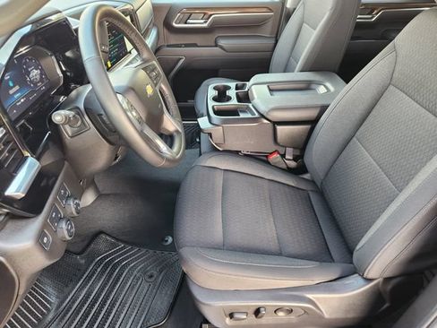 Used 2025 Chevrolet Silverado 1500 LT AWD/4WD image 13
