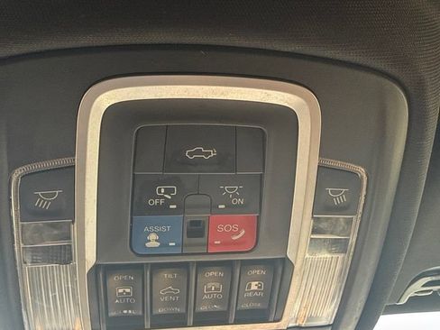 Used 2019 RAM 1500 Limited AWD/4WD image 27