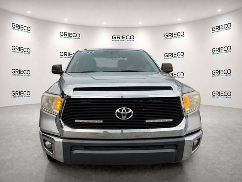 Used 2015 Toyota Tundra SR5 RWD image 2