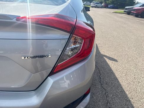 Used 2016 Honda Civic Touring image 30