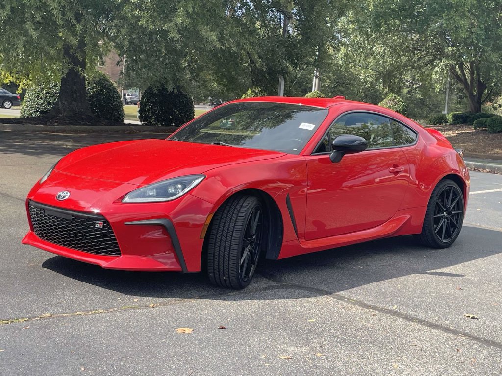 Used 2023 Toyota GR86 Premium w/ ALL Weather Mat Package (TMS) RWD image 5