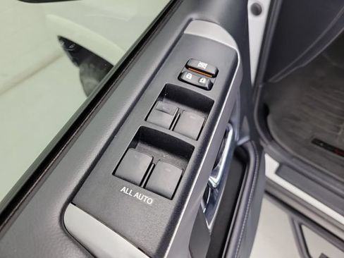 Used 2019 Toyota 4Runner SR5 Premium RWD image 20