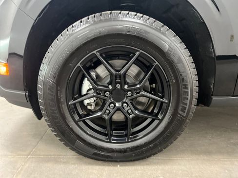 Used 2025 Ford Maverick XL FWD image 30