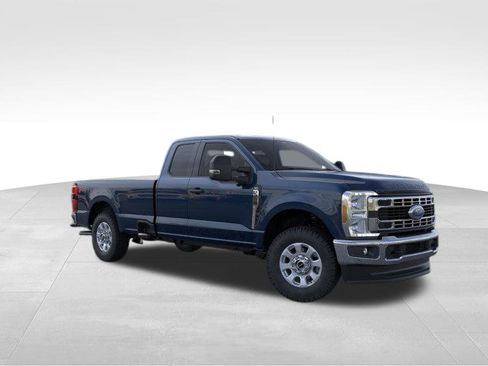 New 2025 Ford F250 XLT w/ 360-Degree Camera Package image 7