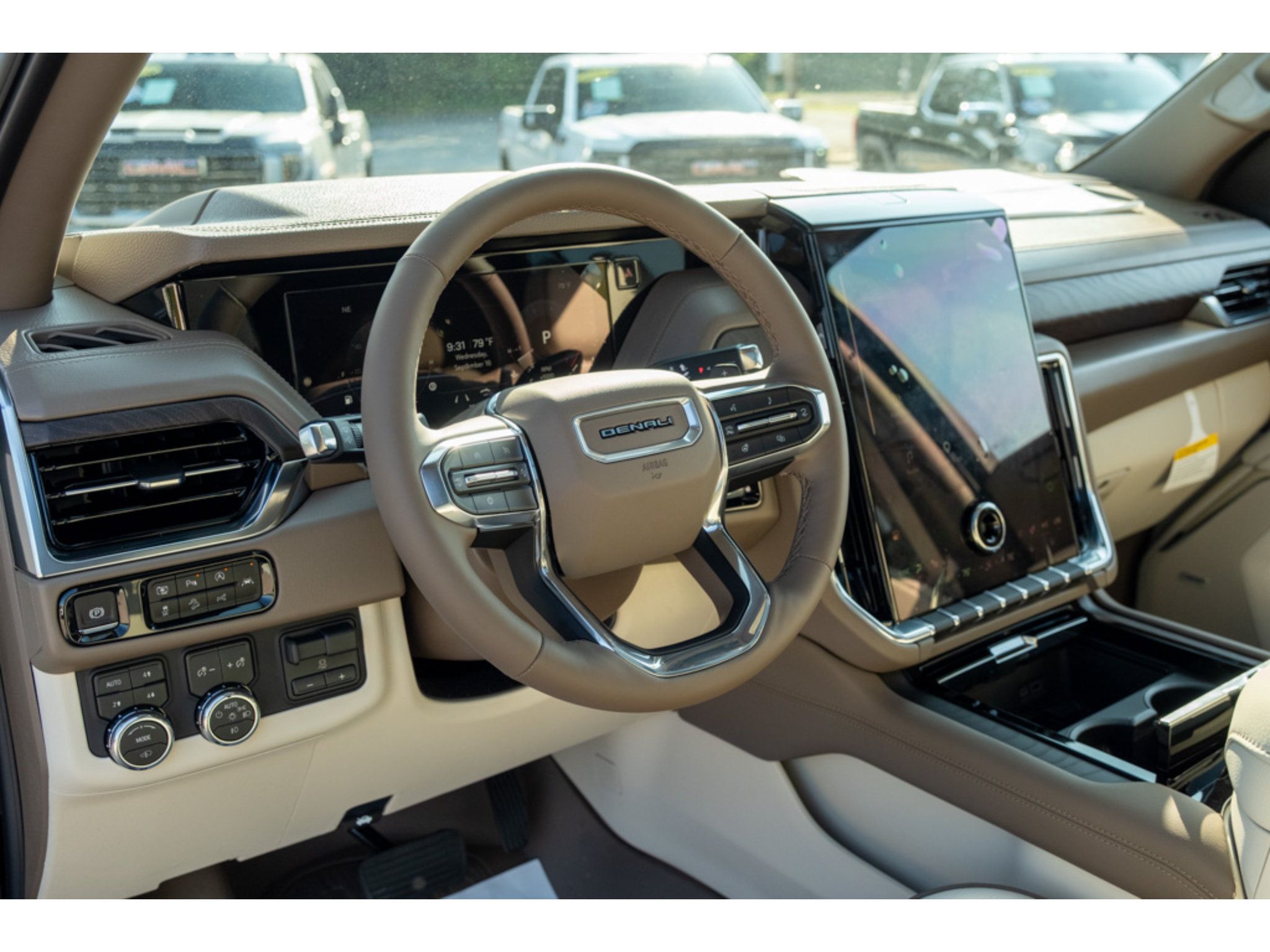 New 2026 GMC Yukon Denali w/ Sun & Power Step Package AWD/4WD image 11