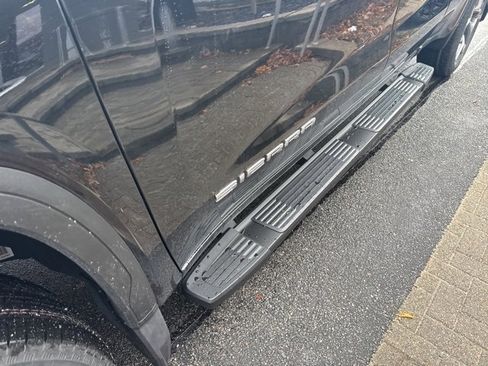 New 2026 GMC Sierra 1500 SLE w/ Preferred Package image 6