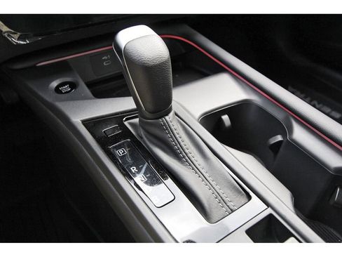 New 2026 Nissan Sentra SV w/ SV Convenience Package FWD image 19