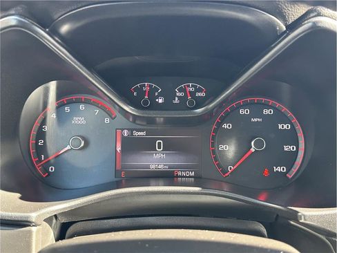 Used 2015 GMC Canyon SLE image 19