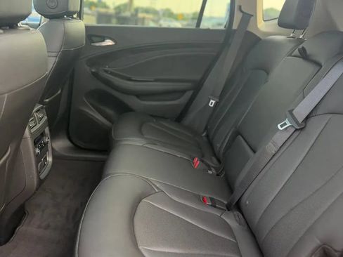 Used 2019 Buick Envision Essence FWD image 18