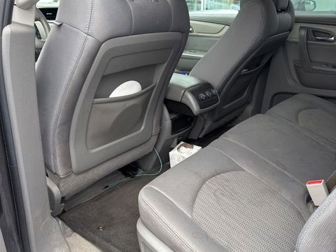 Used 2015 Chevrolet Traverse LS FWD image 9