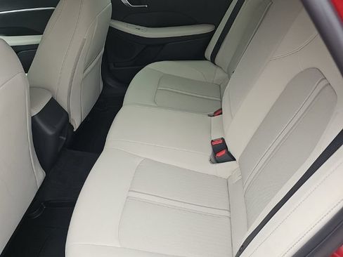Used 2023 Hyundai Sonata SEL w/ Preferred Accessory Package FWD image 8
