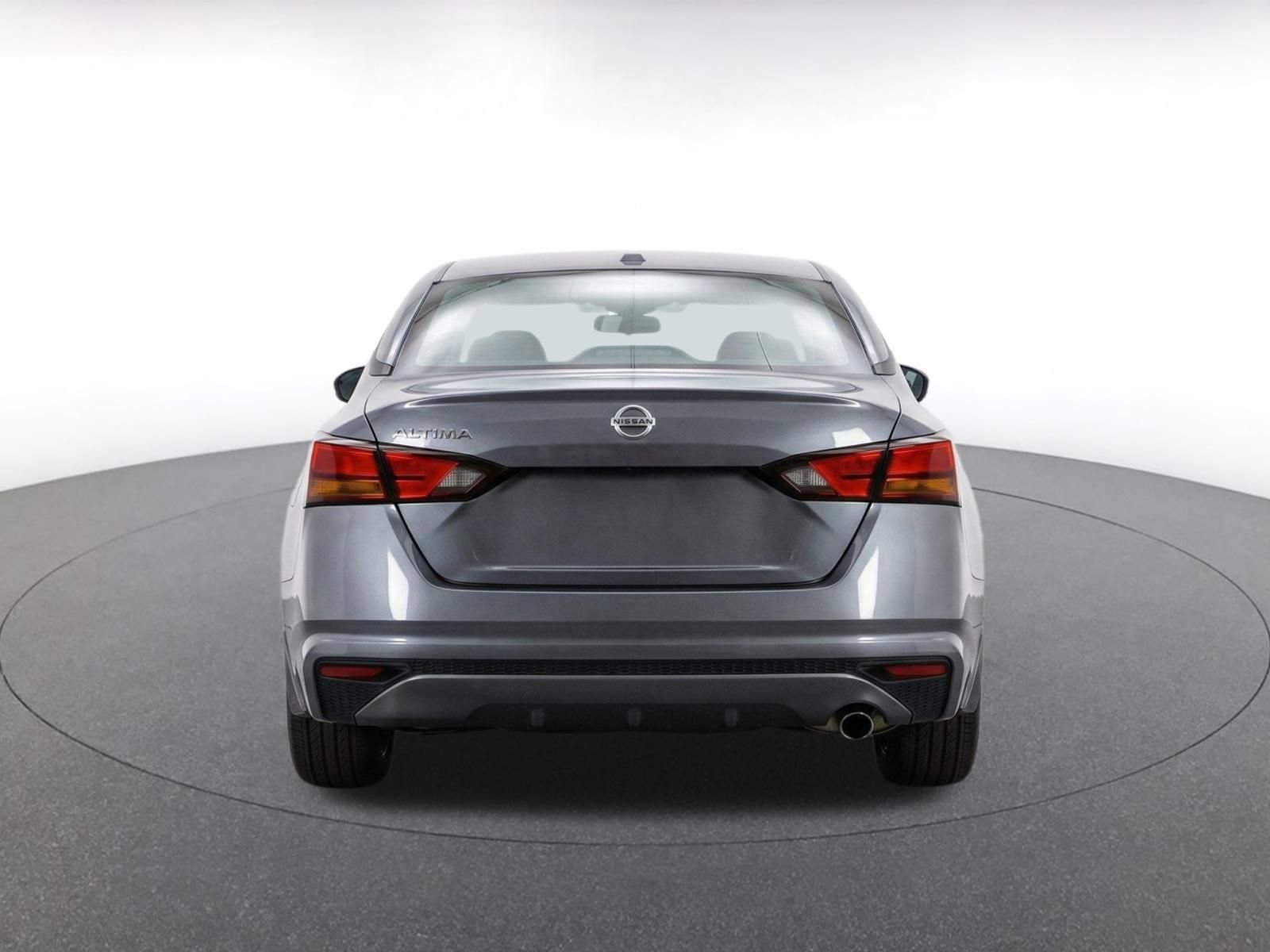 Used 2025 Nissan Altima 2.5 SV FWD image 7