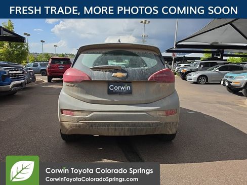 Used 2021 Chevrolet Bolt LT FWD image 7