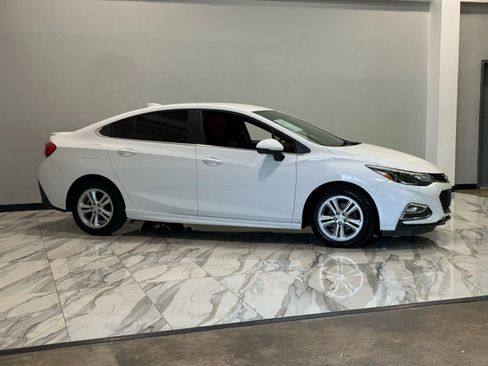 Used 2017 Chevrolet Cruze LT w/ RS Package image 6