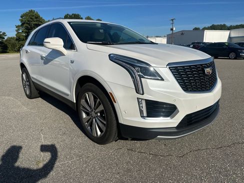 Used 2020 Cadillac XT5 Premium Luxury FWD image 8