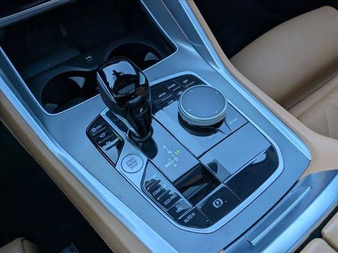 Used 2023 BMW X6 xDrive40i w/ M Sport Package image 12