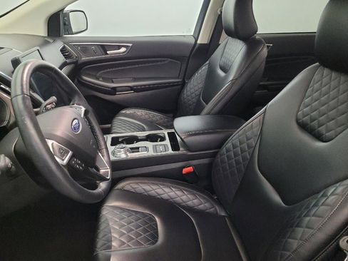Used 2024 Ford Edge Titanium image 17