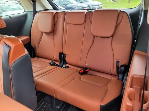 New 2026 Kia Carnival EX FWD image 13