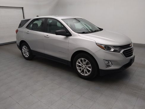 Used 2021 Chevrolet Equinox LS image 11