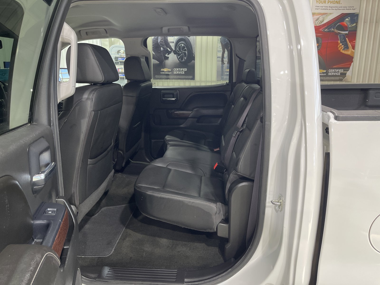 Used 2017 GMC Sierra 1500 SLT w/ SLT Premium Package AWD/4WD image 12