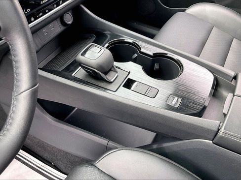 Certified 2024 Nissan Rogue SV w/ SV Premium Package FWD image 16