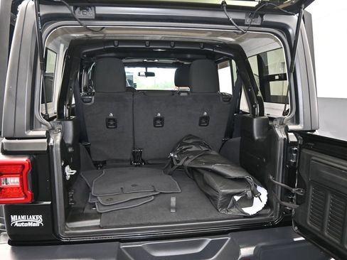 Used 2020 Jeep Wrangler Unlimited Sport S image 34