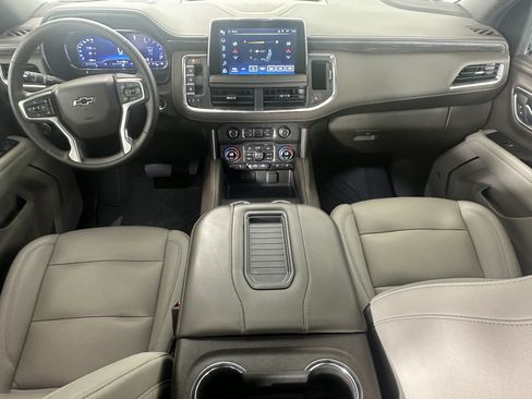Used 2024 Chevrolet Tahoe Z71 w/ Luxury Package AWD/4WD image 20