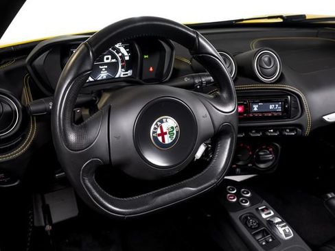 Used 2016 Alfa Romeo 4C Spider w/ Spider Track Package 4 RWD image 27