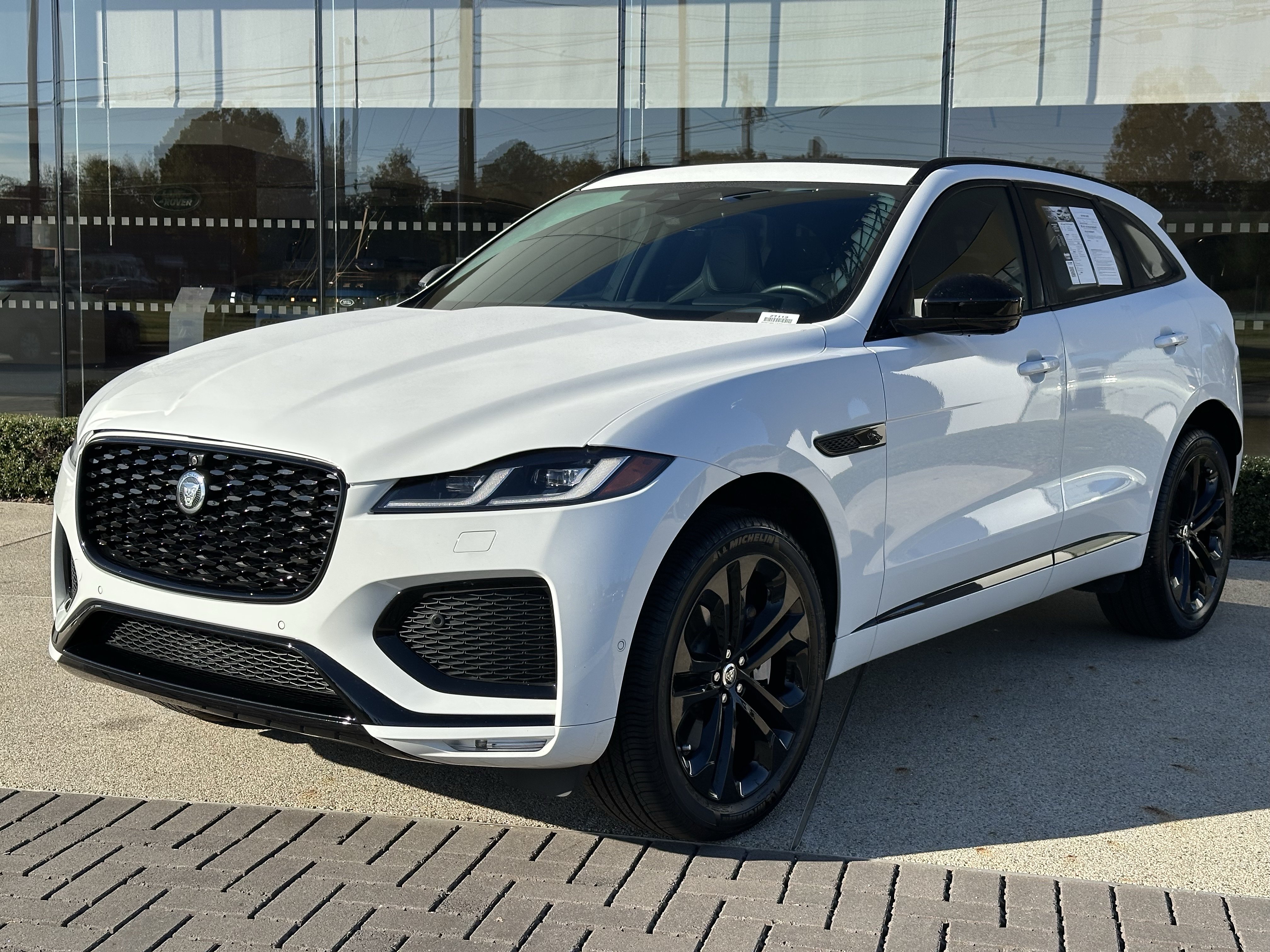 Certified 2026 Jaguar F-PACE R-Dynamic S AWD/4WD image 1