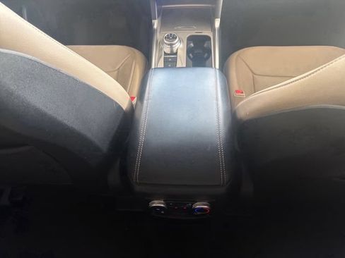 Used 2020 Ford Explorer Limited RWD image 17