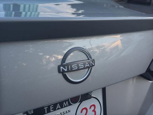 New 2025 Nissan Versa SR image 13