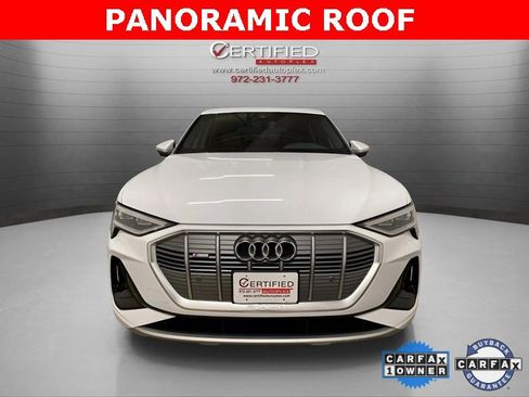 Used 2022 Audi e-tron Premium Plus w/ Premium Plus Package image 2